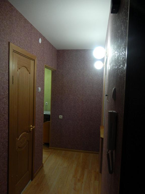 Apartment On Novo-Roslavlskaya 4 스몰렌스크 객실 사진